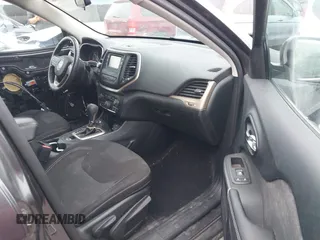 2015 Jeep Cherokee Latitude z VIN 1C4PJMCS1FW512422, wystawiony jako IAAI lot #42365358 z przebiegiem 139 521 mil mil oraz . Historia ofert i sprzedaży dostępna na DreamBid. Obrazek 5.