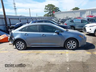 2022 Toyota Corolla LE with VIN JTDEPMAE6NJ191007, listed as a IAAI auction lot 41706494 with 20,227 mi miles. Bid and sale history available at carsss.com. Image 13.