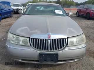2001 Lincoln Town Car Signature with VIN 1LNHM82W21Y684197, listed as a IAAI auction lot 41944429 with 159,297 mi miles and . Bid and sale history available at DreamBid. Image 12.