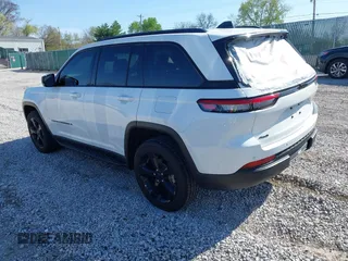 2023 Jeep Grand Cherokee Laredo with VIN 1C4RJHAG1PC515399, listed as a IAAI auction lot 41929215 with 27,986 mi miles and . Bid and sale history available at DreamBid. Image 3.