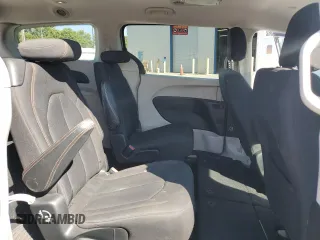 2017 Chrysler Pacifica Touring z VIN 2C4RC1DG4HR610934, wystawiony jako Copart lot #62421205 z przebiegiem 86 436 mil mil oraz Szkoda całkowita • Salvage title. Historia ofert i sprzedaży dostępna na DreamBid. Obrazek 11.