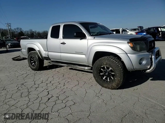 2007 Toyota Tacoma PreRunner z VIN 5TETU62N27Z373595, wystawiony jako Copart lot #48317165 z przebiegiem 169 473 mil mil oraz Szkoda całkowita • Salvage title. Historia ofert i sprzedaży dostępna na DreamBid. Obrazek 11.