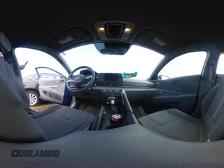 2024 Hyundai Elantra SE z VIN KMHLL4DG8RU782505, wystawiony jako IAAI lot #41934014 z przebiegiem 21 137 mil mil oraz . Historia ofert i sprzedaży dostępna na DreamBid. Obrazek 18.