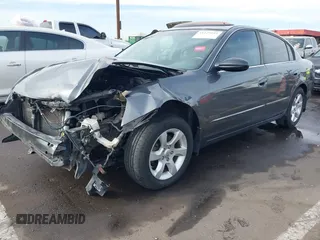 2005 Nissan Altima 3.5 SE with VIN 1N4BL11D75N478987, listed as a IAAI auction lot 41129015 with 123,746 mi miles. Bid and sale history available at carsss.com. Image 18.