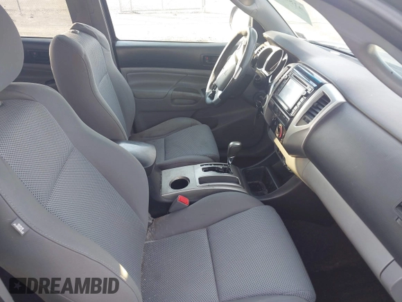 2014 Toyota Tacoma with VIN 3TMLU4EN3EM151545, listed as a IAAI auction lot 41821451 with 261,311 mi miles. Bid and sale history available at carsss.com. Image 5.