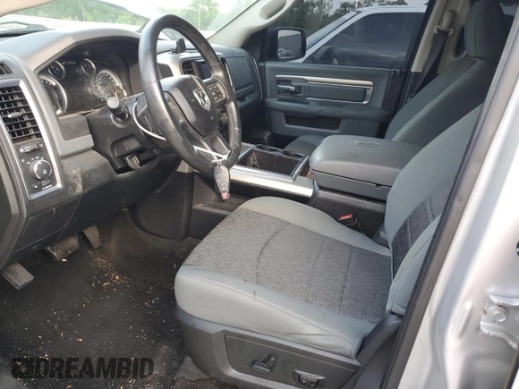 2015 Ram 1500 Outdoorsman z VIN 1C6RR6LT7FS668565, wystawiony jako Copart lot #54931215 z przebiegiem 108 370 mil mil oraz Szkoda całkowita • Salvage title. Historia ofert i sprzedaży dostępna na DreamBid. Obrazek 7.
