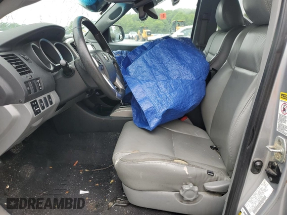 2014 Toyota Tacoma z VIN 5TFUU4EN7EX086617, wystawiony jako Copart lot #58178185 z przebiegiem Nie podano mil oraz Czysty tytuł • Clean title. Historia ofert i sprzedaży dostępna na DreamBid. Obrazek 7.
