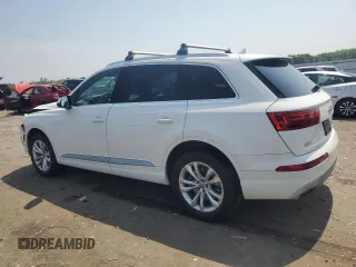 2018 Audi Q7 Premium with VIN WA1AAAF72JD053945, listed as a Copart auction lot 60673375 with 190,963 mi miles and Salvage title. Bid and sale history available at DreamBid. Image 2.