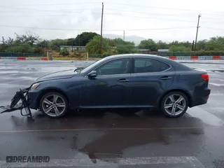 2011 Lexus IS 250 with VIN JTHBF5C29B5135208, listed as a IAAI auction lot 42073769 with 82,618 mi miles. Bid and sale history available at carsss.com. Image 14.