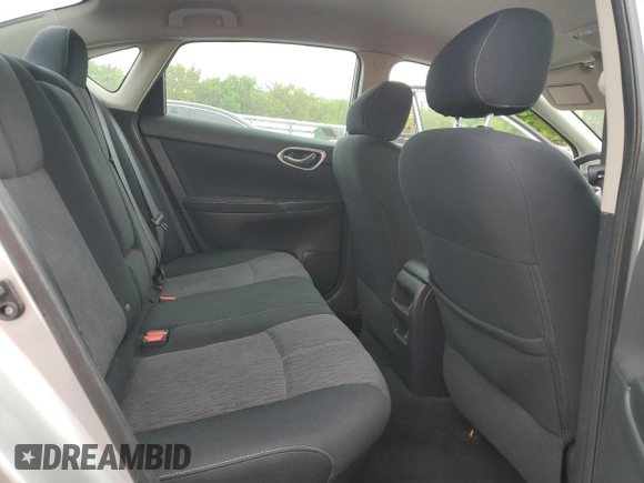 2014 Nissan Sentra SV z VIN 3N1AB7AP3EY335496, wystawiony jako Copart lot #59862315 z przebiegiem 78 507 mil mil oraz Czysty tytuł • Clean title. Historia ofert i sprzedaży dostępna na DreamBid. Obrazek 10.
