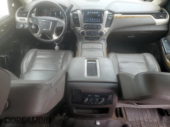 2017 GMC Yukon XL Denali with VIN 1GKS2HKJ3HR390983, listed as a Copart auction lot 68530834 with 160,214 mi miles and Salvage Title. Bid and sale history available at carsss.com. Image 8.