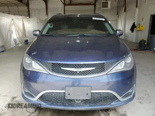 2017 Chrysler Pacifica Limited with VIN 2C4RC1GG6HR753492, listed as a Copart auction lot 54918255 with 277,597 mi miles and Salvage title. Bid and sale history available at DreamBid. Image 5.