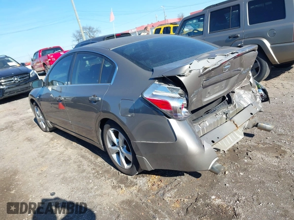 2007 Nissan Altima 3.5 SL with VIN 1N4BL21E87C112596, listed as a IAAI auction lot 38320277 with 313,226 mi miles. Bid and sale history available at carsss.com. Image 3.