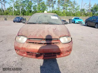 2005 Chevrolet Cavalier with VIN 1G1JC52F857196108, listed as a IAAI auction lot 42035915 with 200,620 mi miles. Bid and sale history available at carsss.com. Image 6.