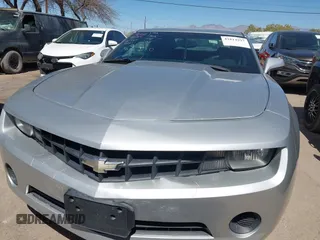 2011 Chevrolet Camaro 2LS z VIN 2G1FA1ED5B9154603, wystawiony jako IAAI lot #41814597 z przebiegiem 102 267 mil mil oraz . Historia ofert i sprzedaży dostępna na DreamBid. Obrazek 12.