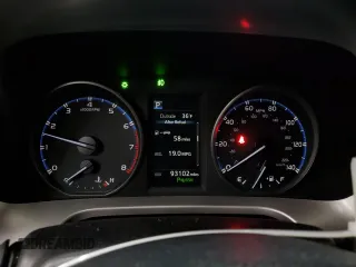 2018 Toyota RAV4 XLE with VIN JTMRFREV7JJ204188, listed as a Copart auction lot 43458905 with 93,102 mi miles and Salvage Title. Bid and sale history available at carsss.com. Image 9.