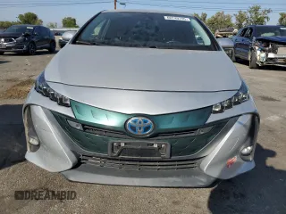 2017 Toyota Prius Plus with VIN JTDKARFP4H3064650, listed as a Copart auction lot 60740765 with 114,460 mi miles and Salvage title. Bid and sale history available at DreamBid. Image 5.