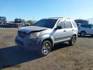 2005 Honda CR-V LX with VIN JHLRD78555C052043, listed as a IAAI auction lot 41156979 with 189,399 mi miles. Bid and sale history available at carsss.com. Image 2.