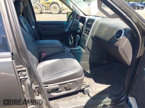 2008 Mercury Mountaineer z VIN 4M2EU47E68UJ12027, wystawiony jako IAAI lot #42302605 z przebiegiem 165 307 mil mil oraz . Historia ofert i sprzedaży dostępna na DreamBid. Obrazek 5.