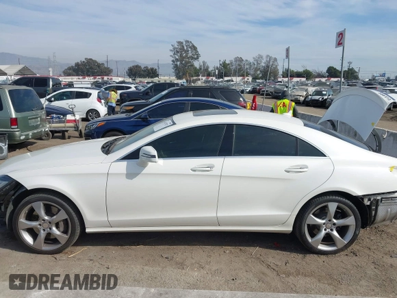 2014 Mercedes-Benz CLS-Class CLS 550 with VIN WDDLJ7DBXEA118935, listed as a IAAI auction lot 41457925 with 62,037 mi miles. Bid and sale history available at carsss.com. Image 15.