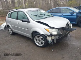 2004 Pontiac Vibe with VIN 5Y2SL64884Z462830, listed as a IAAI auction lot 42032992 with 239,464 mi miles. Bid and sale history available at carsss.com. Image 1.