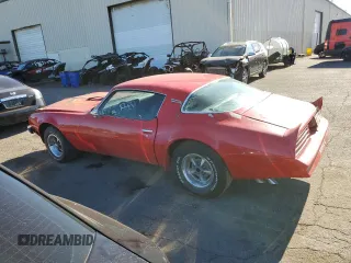 1975 Pontiac Firebird z VIN 2U87S5N582923, wystawiony jako Copart lot #72821784 z przebiegiem 37 718 mil mil oraz Tytuł czysty. Historia ofert i sprzedaży dostępna na DreamBid. Obrazek 2.