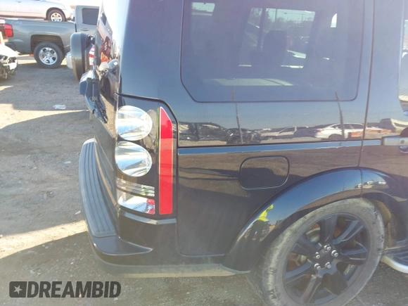 2016 Land Rover LR4 HSE with VIN SALAG2V60GA791975, listed as a IAAI auction lot 40804221 with 80,967 mi miles and . Bid and sale history available at DreamBid. Image 4.