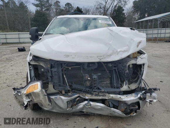 2017 Ford F-250 XL with VIN 1FT7W2A68HEC80552, listed as a Copart auction lot 45346095 with 142,720 mi miles and Salvage title. Bid and sale history available at DreamBid. Image 5.