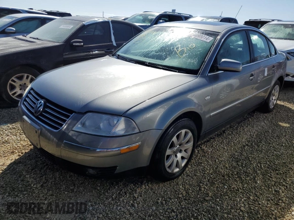 2003 Volkswagen Passat z VIN WVWPH23B03P338896, wystawiony jako Copart lot #74698014 z przebiegiem Nie podano mil oraz Nie do naprawy • Non repairable. Historia ofert i sprzedaży dostępna na DreamBid. Obrazek 1.