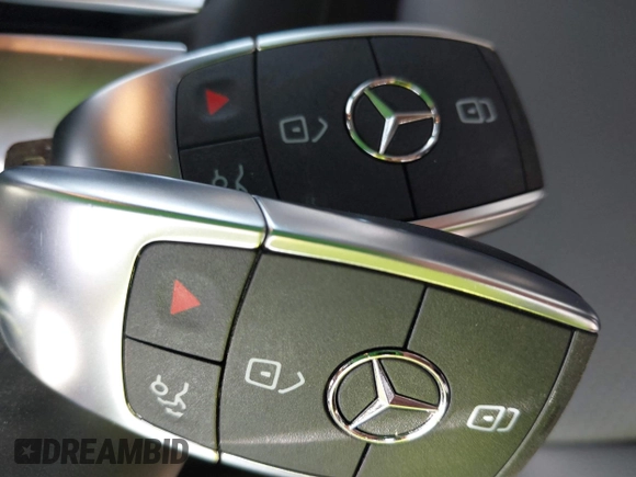 2025 Mercedes-Benz GLS 450 with VIN 4JGFF5KE5SB338205, listed as a IAAI auction lot 41748715 with 3,796 mi miles and . Bid and sale history available at DreamBid. Image 11.