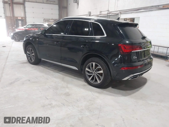 2024 Audi Q5 S line Premium with VIN WA1GAAFY8R2022421, listed as a IAAI auction lot 41918026 with 22,333 mi miles and . Bid and sale history available at DreamBid. Image 3.