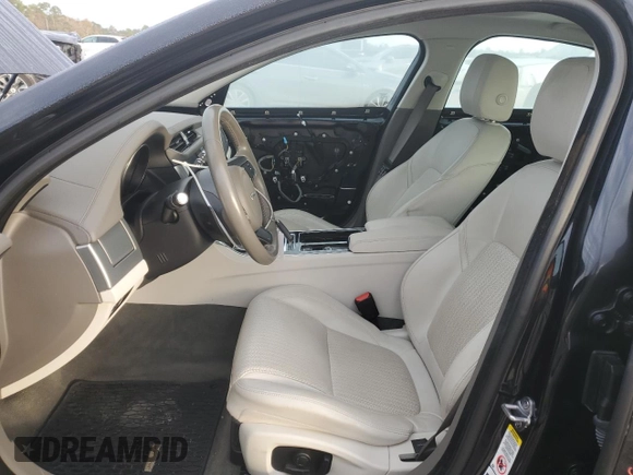 2017 Jaguar XF 35t Prestige with VIN SAJBE4BV6HCY47613, listed as a Copart auction lot 85632134 with 71,931 mi miles and Salvage Title. Bid and sale history available at carsss.com. Image 7.