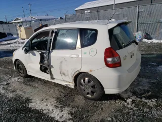 2008 Honda Fit Sport with VIN JHMGD38698S805121, listed as a Copart auction lot 79439443 with 175,783 mi miles and Clean Title. Bid and sale history available at carsss.com. Image 2.