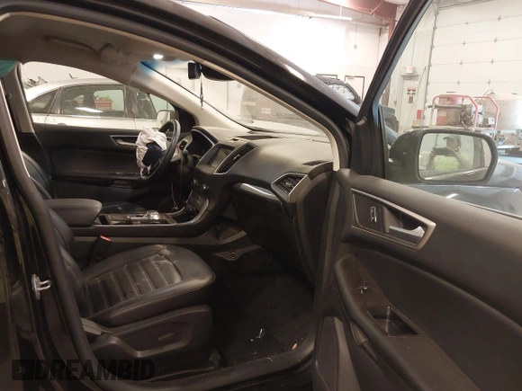 2020 Ford Edge SEL z VIN 2FMPK4J95LBA90533, wystawiony jako IAAI lot #42151916 z przebiegiem 57 197 mil mil oraz . Historia ofert i sprzedaży dostępna na DreamBid. Obrazek 5.