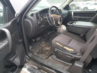 2013 GMC Sierra 1500 SLE with VIN 1GTR2VE73DZ314683, listed as a Copart auction lot 49821255 with 133,348 mi miles and Salvage Title. Bid and sale history available at DreamBid. Image 8.