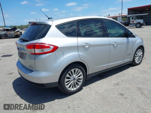 2018 Ford C-Max SE z VIN 1FADP5AU1JL104191, wystawiony jako IAAI lot #42153994 z przebiegiem 132 413 mil mil oraz . Historia ofert i sprzedaży dostępna na DreamBid. Obrazek 4.