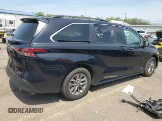 2021 Toyota Sienna XLE z VIN 5TDJRKEC3MS007973, wystawiony jako Copart lot #55492735 z przebiegiem 53 700 mil mil oraz Szkoda całkowita • Salvage title. Historia ofert i sprzedaży dostępna na DreamBid. Obrazek 3.
