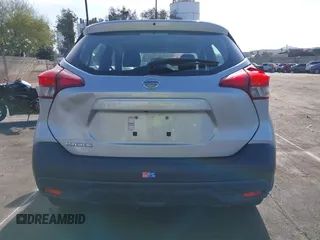 2019 Nissan Kicks SV with VIN 3N1CP5CU4KL516620, listed as a IAAI auction lot 41986143 with 67,702 mi miles. Bid and sale history available at carsss.com. Image 16.