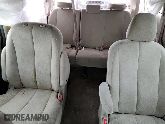 2013 Toyota Sienna L with VIN 5TDZK3DC0DS395209, listed as a Copart auction lot 43068555 with 88,628 mi miles and Clean Title. Bid and sale history available at carsss.com. Image 10.