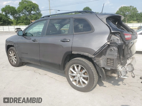2018 Jeep Cherokee Latitude Tech Connect z VIN 1C4PJMCB4JD588804, wystawiony jako Copart lot #59859525 z przebiegiem 89 217 mil mil oraz Szkoda całkowita • Salvage title. Historia ofert i sprzedaży dostępna na DreamBid. Obrazek 2.