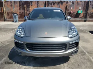 2016 Porsche Cayenne z VIN WP1AA2A22GKA08076, wystawiony jako Copart lot #55059565 z przebiegiem 71 521 mil mil oraz Szkoda całkowita • Salvage title. Historia ofert i sprzedaży dostępna na DreamBid. Obrazek 5.