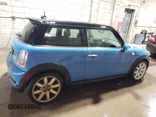 2013 MINI Hardtop S z VIN WMWSV3C54DT388614, wystawiony jako Copart lot #60565225 z przebiegiem 86 138 mil mil oraz Czysty tytuł • Clean title. Historia ofert i sprzedaży dostępna na DreamBid. Obrazek 3.