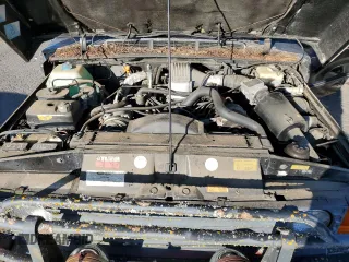 1992 Land Rover Range Rover with VIN SALHV1249NA616204, listed as a Copart auction lot 44428375 with 174,019 mi miles and Salvage Title. Bid and sale history available at DreamBid. Image 11.
