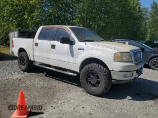 2004 Ford F-150 XLT with VIN 1FTPW14524KB46905, listed as a Copart auction lot 55124945 with 0 mi miles and Clean Title. Bid and sale history available at carsss.com. Image 4.