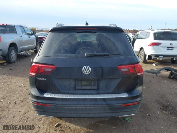 2020 Volkswagen Tiguan S with VIN 3VV1B7AX8LM105021, listed as a IAAI auction lot 41677856 with 50,885 mi miles. Bid and sale history available at carsss.com. Image 16.