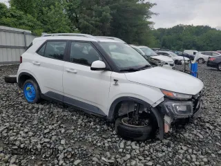 2020 Hyundai Venue SEL with VIN KMHRC8A33LU040202, listed as a Copart auction lot 63265265 with 72,572 mi miles and Salvage title. Bid and sale history available at DreamBid. Image 4.