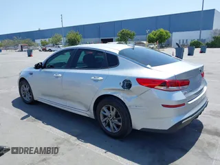 2019 Kia Optima LX z VIN 5XXGT4L34KG340899, wystawiony jako IAAI lot #42445116 z przebiegiem 118 188 mil mil oraz . Historia ofert i sprzedaży dostępna na DreamBid. Obrazek 3.