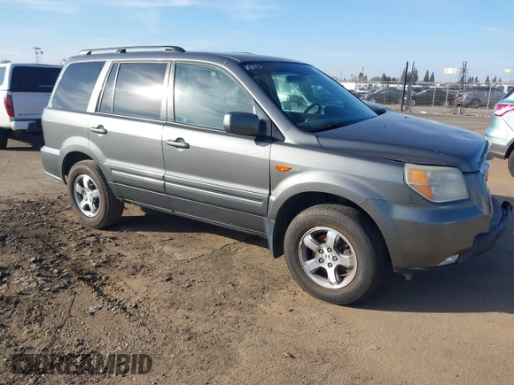 2007 Honda Pilot EX-L with VIN 5FNYF28797B001772, listed as a IAAI auction lot 41320270 with 220,227 mi miles. Bid and sale history available at carsss.com. Image 1.