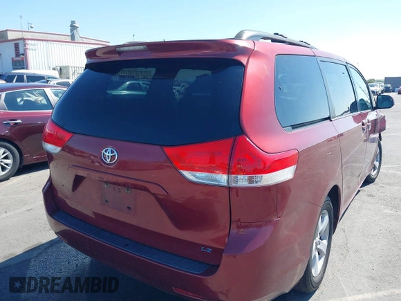 2012 Toyota Sienna LE AAS with VIN 5TDKK3DC6CS234136, listed as a IAAI auction lot 42064491 with 103,925 mi miles. Bid and sale history available at carsss.com. Image 4.