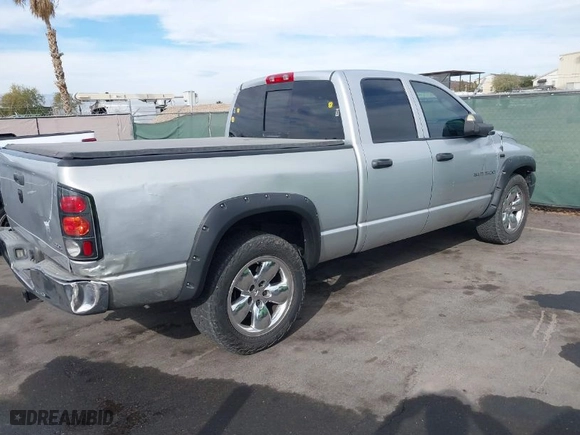 2005 Dodge Ram 1500 SLT with VIN 1D7HA18D75J594834, listed as a IAAI auction lot 41474302 with 308,651 mi miles. Bid and sale history available at carsss.com. Image 4.